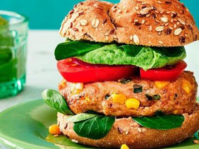 Burger de poulet au guacamole